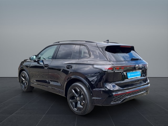 Volkswagen Tiguan 2..0 TDI DSG R-Line+BLACKSTYLE+AHK+STANDHEIZ+WR+NAVI+MATRIX