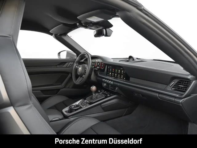 Porsche 992 Cabrio Carrera Turbo