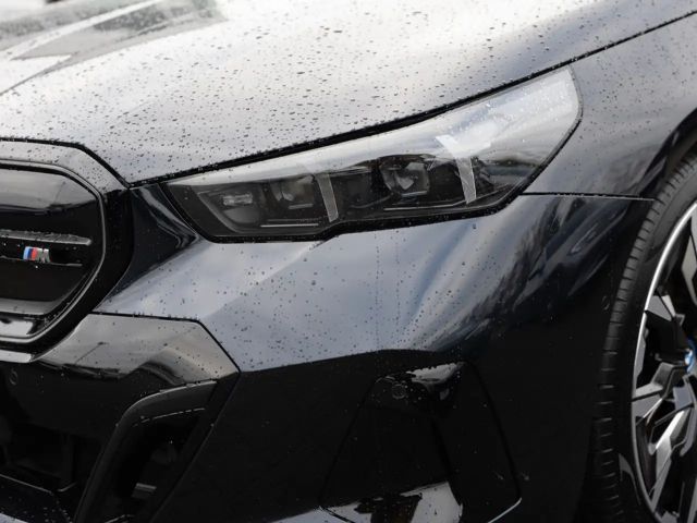 BMW i5 M60 Touring xDrive