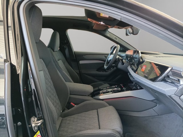 Audi A6 Avant Quattro S-Tronic