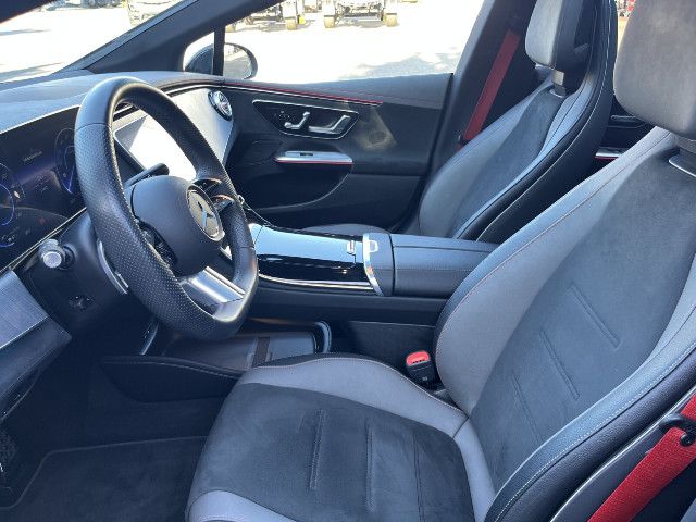 Mercedes-Benz EQE 300 Sedan