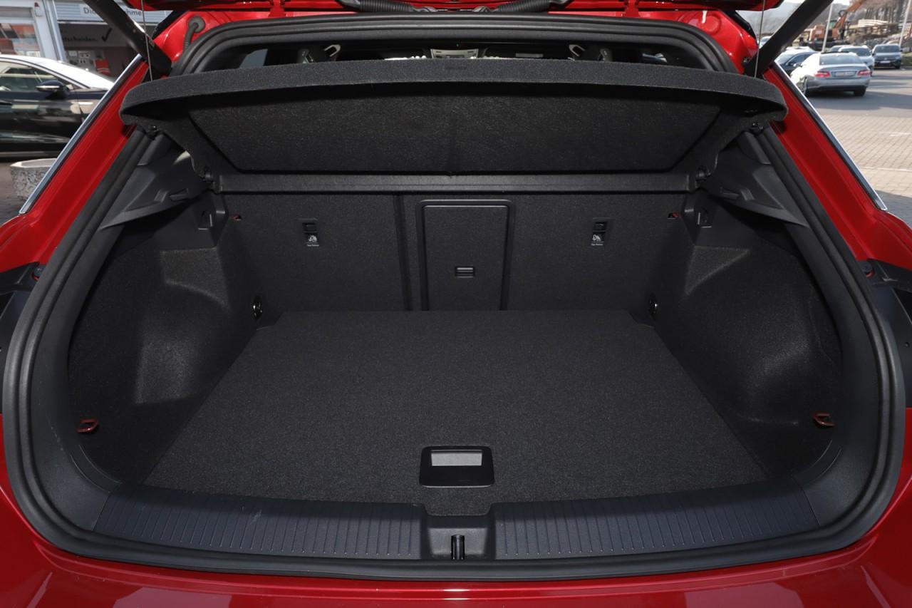 Volkswagen T-Roc 1.5 TSI DSG R-Line