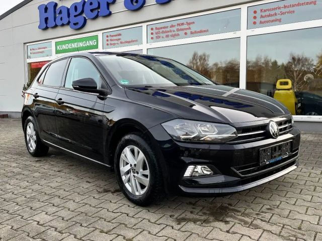 Volkswagen Polo VI United Navi AppConnect Klima PDC