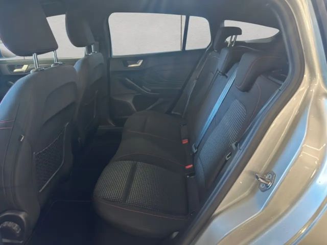 Ford Focus EcoBoost ST Line Wagon