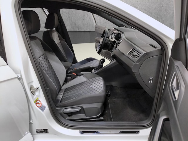 Volkswagen Polo 1.0 TSI DSG R-Line