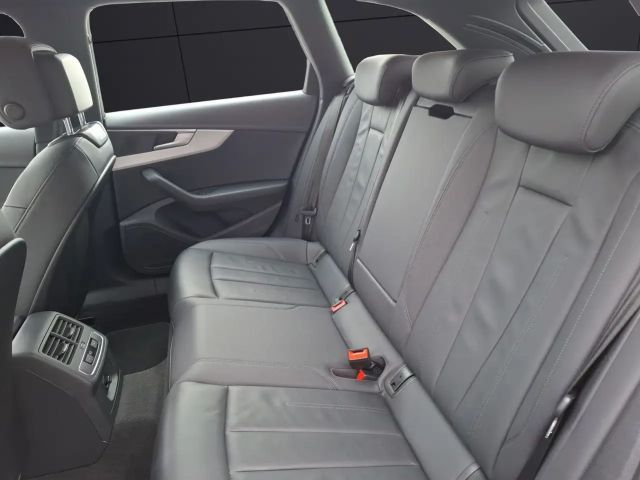 Audi A4 35 TFSI Avant S-Tronic