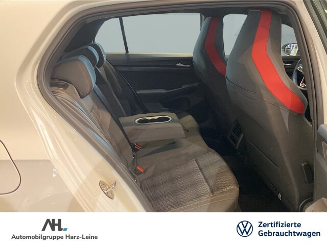 Volkswagen Golf 2.0 TSI DSG