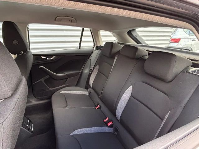 Skoda Scala Essence TSI