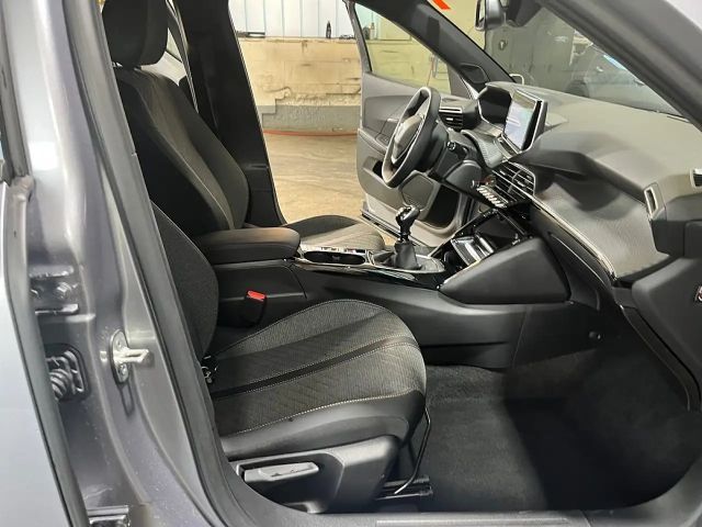 Peugeot 2008 Allure Pack PureTech