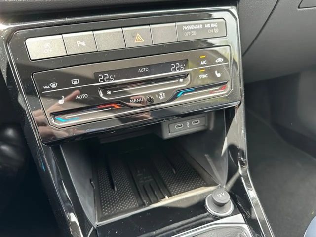 Volkswagen T-Cross 1.0 TSI DSG Style