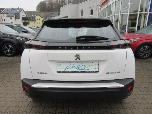 Peugeot E-2008 Active Pack