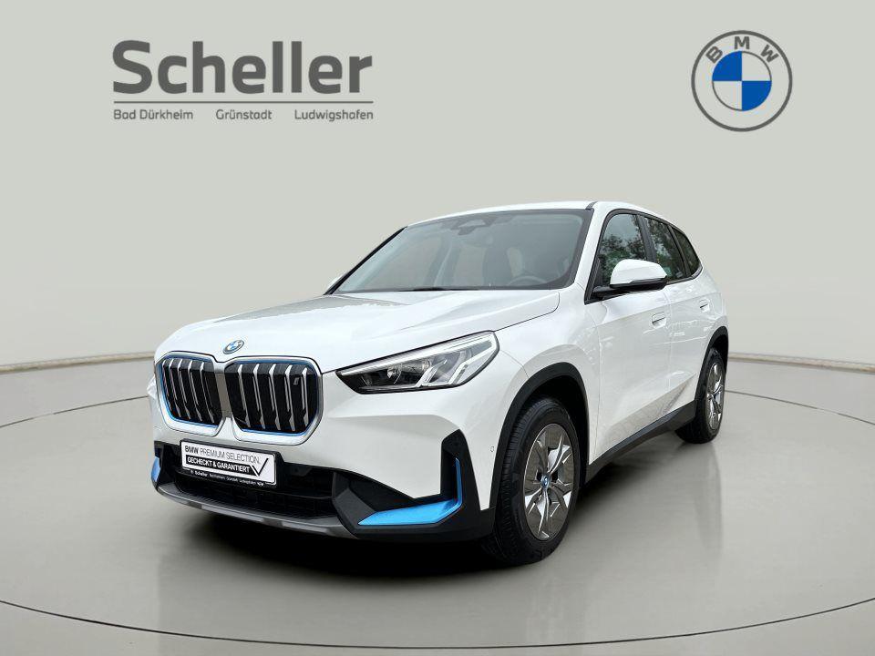 BMW iX1 xDrive30