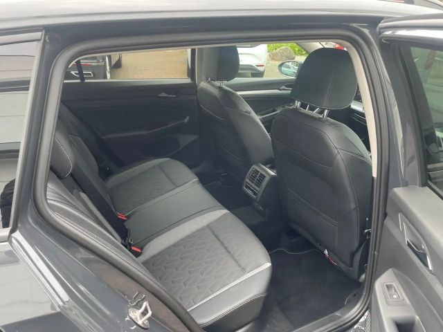 Volkswagen Golf 1.5 TSI Variant