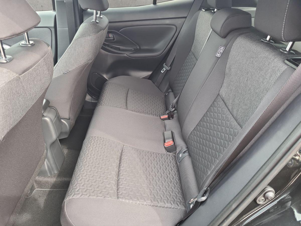 Toyota Yaris Cross 5-deurs Team D