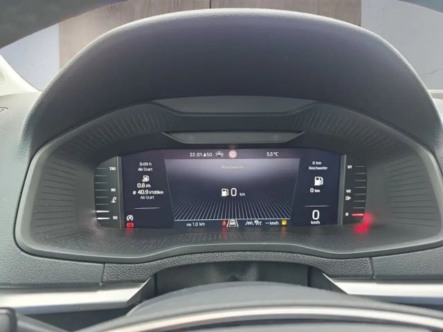 Skoda Karoq 1,0TSI 115PS Navi/LED/ACC/Kamera/Winterp.    **