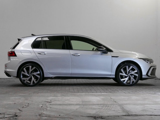 Volkswagen Golf 1.5 eTSI R-Line