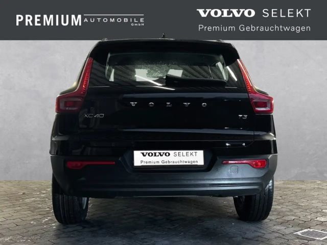 Volvo XC40 Core Momentum