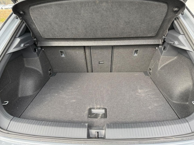 Volkswagen T-Roc T-Roc R-Line 2.0 l TSI OPF 4MOTION 140 k W (190 PS) 7-Gang-Doppelkupplungsgetrieb DSG