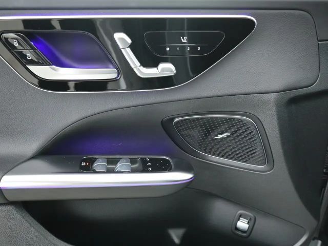 Mercedes-Benz C 300 AMG Line Sedan