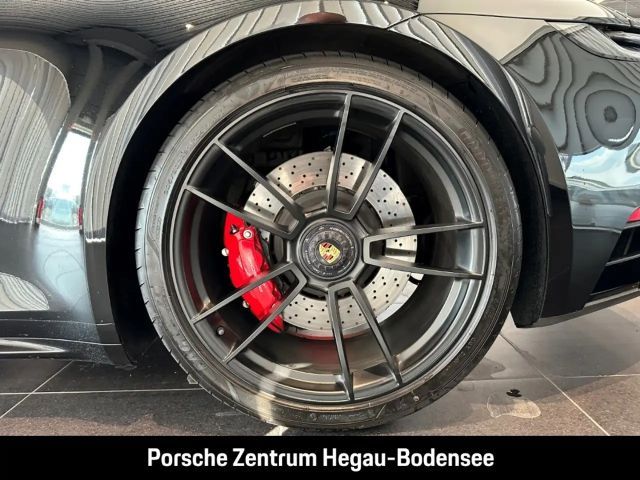 Porsche 992 4 Cabrio Carrera GTS