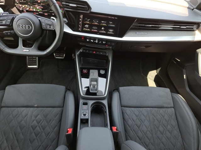 Audi RS3 Quattro S-Tronic Sedan