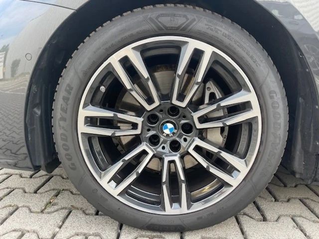 BMW 540 540d M-Sport Touring xDrive