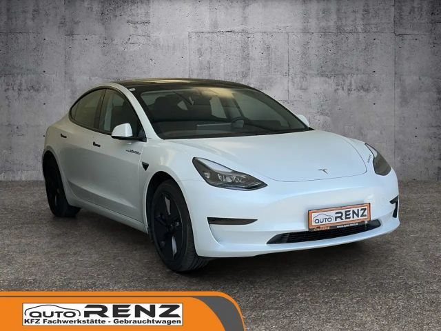Tesla Model 3 RWD