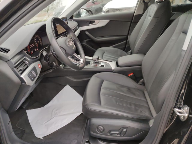 Audi A4 35 TFSI Avant S-Tronic