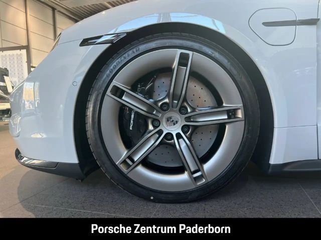 Porsche Taycan S Turbo