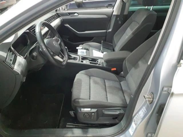 Volkswagen Passat 2.0 TDI Business DSG Variant