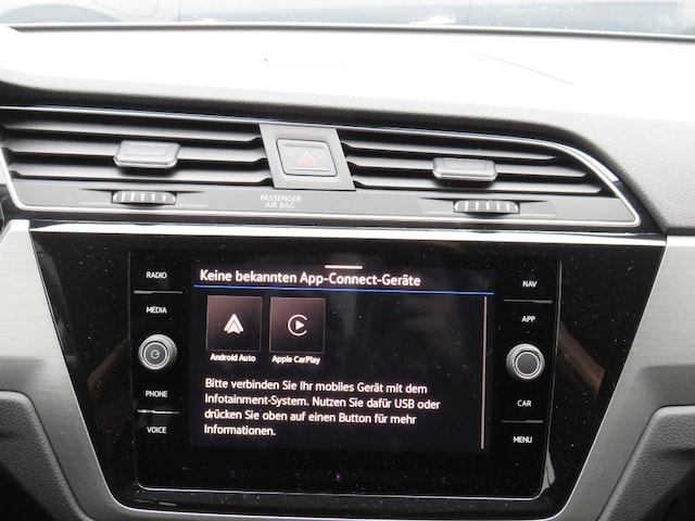 Volkswagen Touran 1.5 TSI DSG R-Line