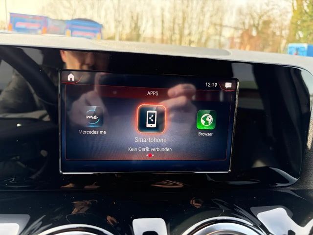 Mercedes-Benz B 200 AMG Line Sedan