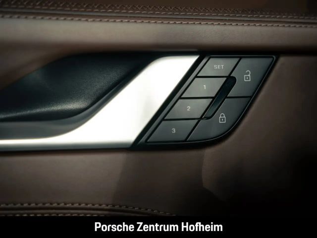 Porsche 992 Carrera Coupé