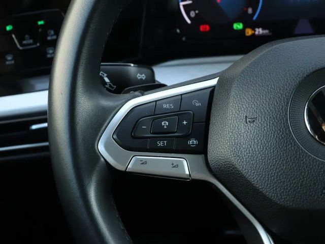 Volkswagen Golf 1.5 eTSI DSG Golf VIII