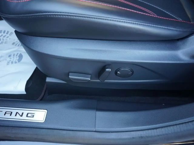 Ford Mustang Mach-E AWD Standard range