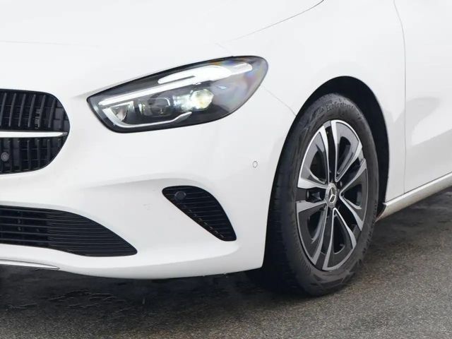 Mercedes-Benz B 200 Progressive Sedan