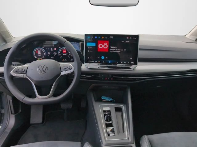 Volkswagen Golf Business DSG Variant