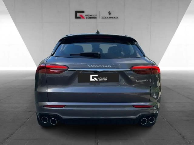 Maserati Grecale MY25 - 300PS - AWD - PANO - LED