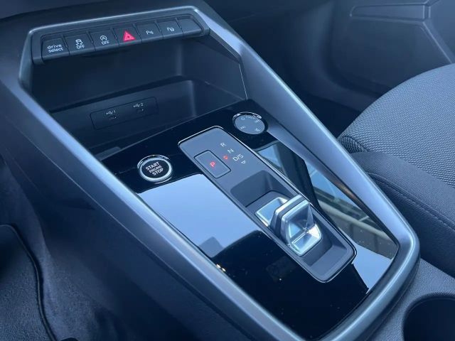 Audi A3 30 TFSI S-Tronic Sedan