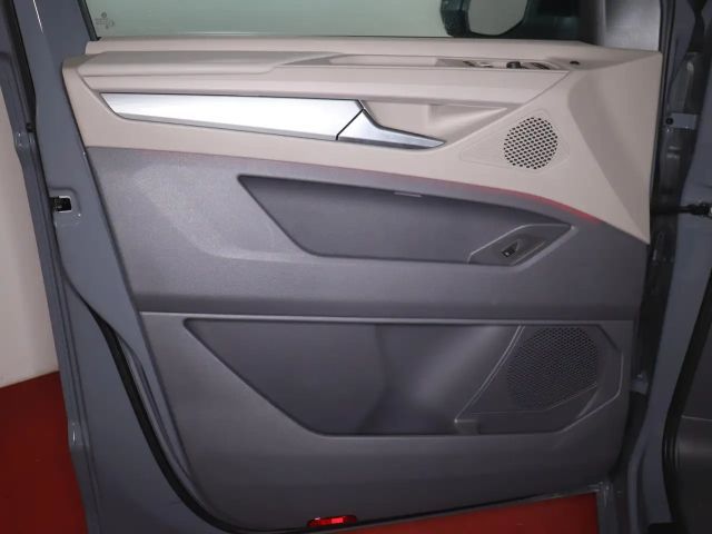 Volkswagen Multivan 2.0 TSI DSG Lang T7