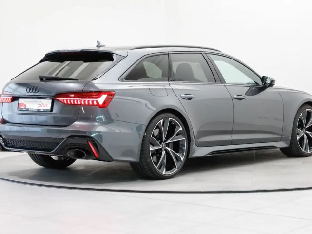 Audi RS6 AHK Matrix HUD Keramik Pano 305km/h