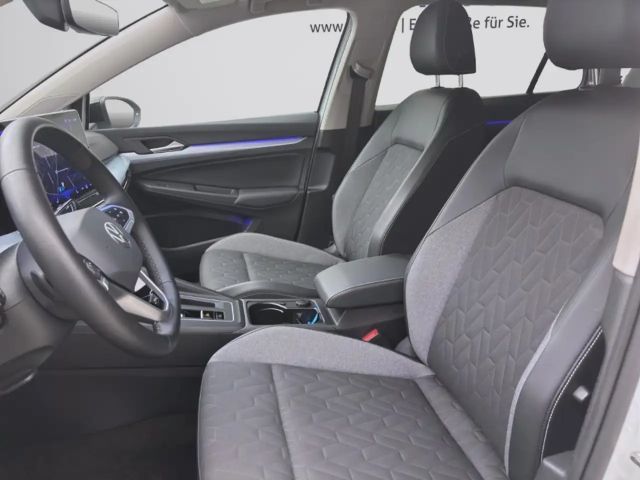 Volkswagen Golf 1.5 eTSI DSG Variant