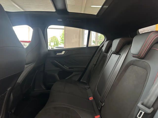 Ford Focus ST Line