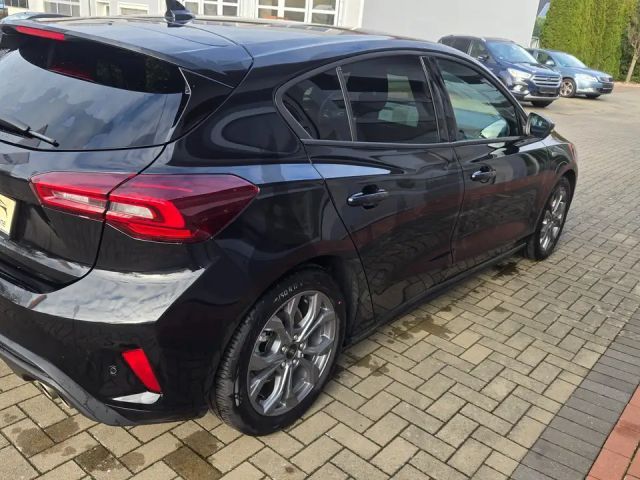Ford Focus ST Line