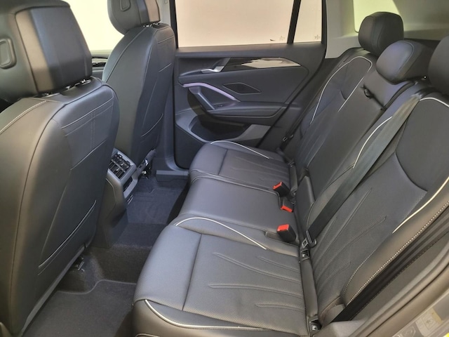 Volkswagen Tiguan 1.5 eTSI Elegance Elegance