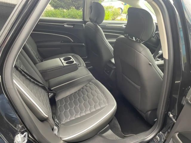 Ford Mondeo Vignale Wagon