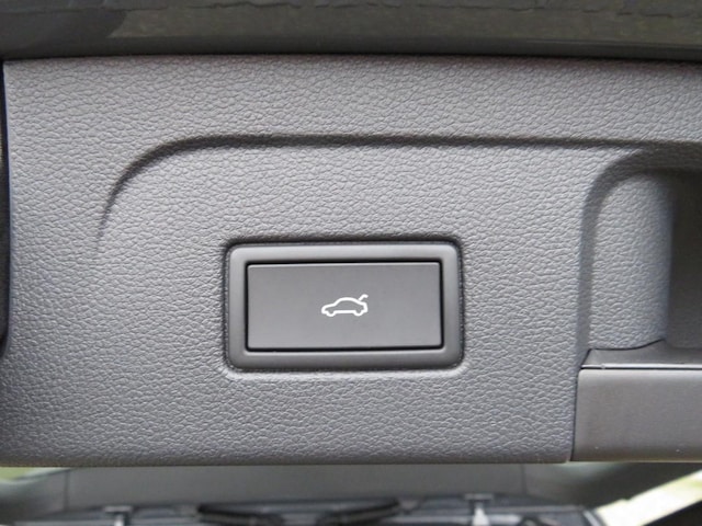 Volkswagen Touran 1.5 TSI DSG R-Line