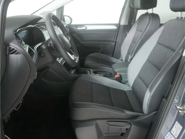 Volkswagen Touran 1.5 TSI DSG