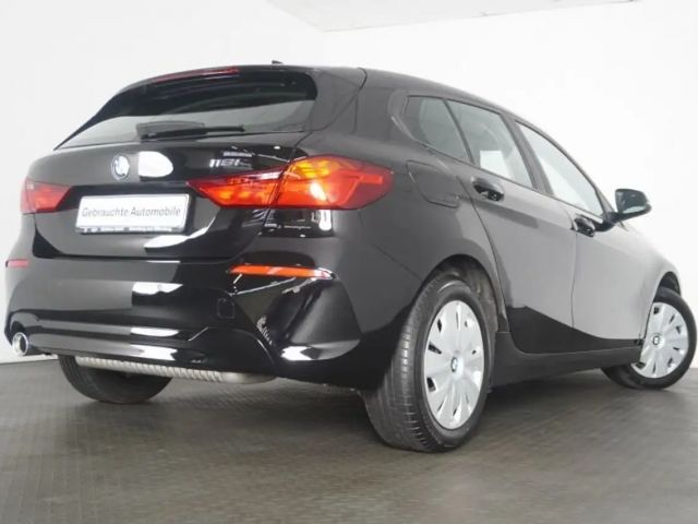 BMW 116 116i 5-deurs Sedan