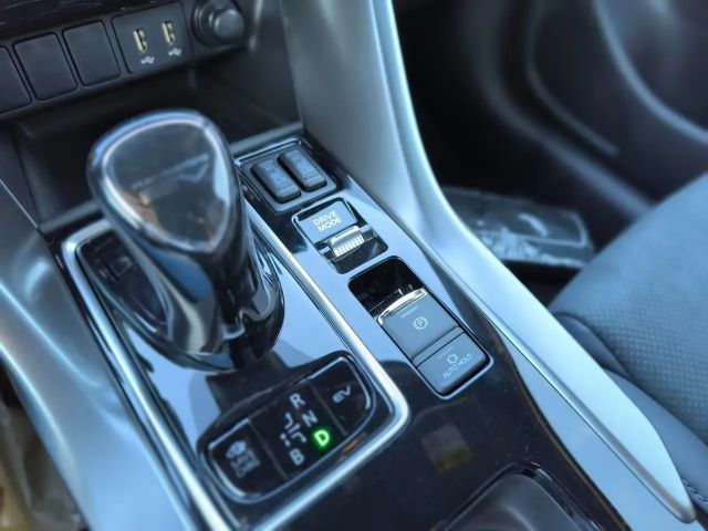 Mitsubishi Eclipse Cross 4WD CVT Intense PHEV